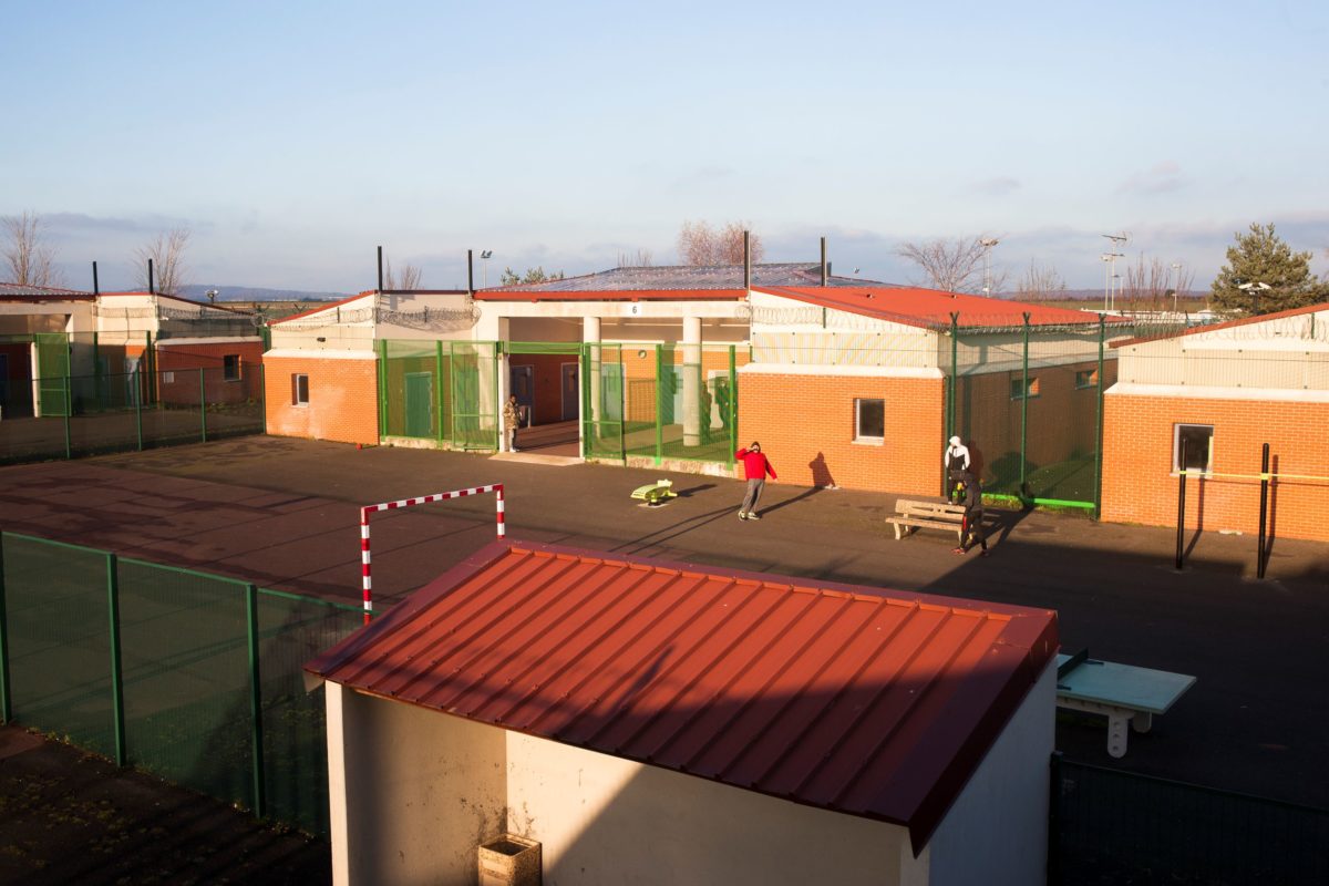 Centre de rétention du Mesnil-Amelot